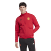 Does the adidas Men's IA8564 Manchester United jacket have a snug fit?