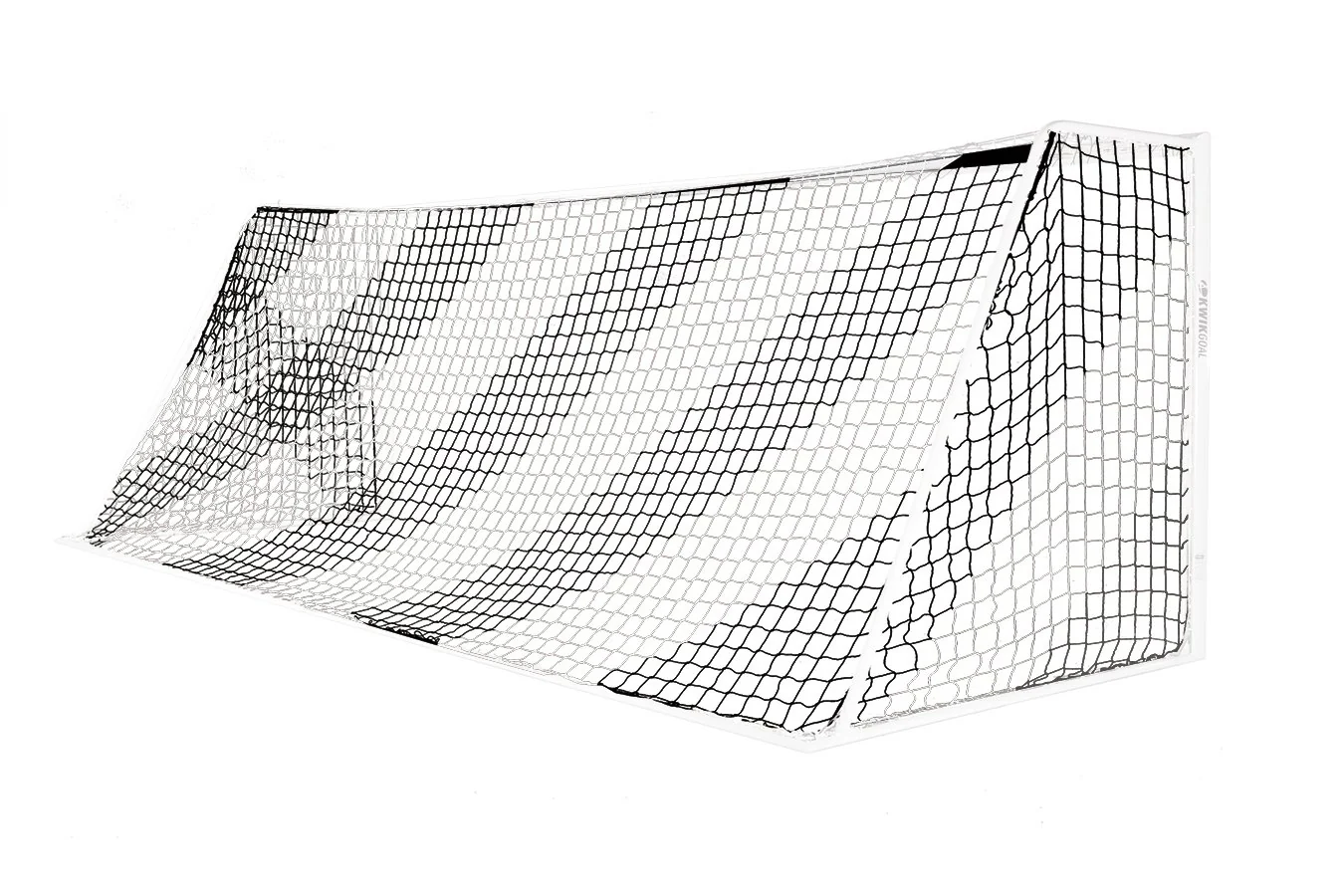 Does the Kwikgoal Evolution 3B2162 kwik goal soccer net ship for free?