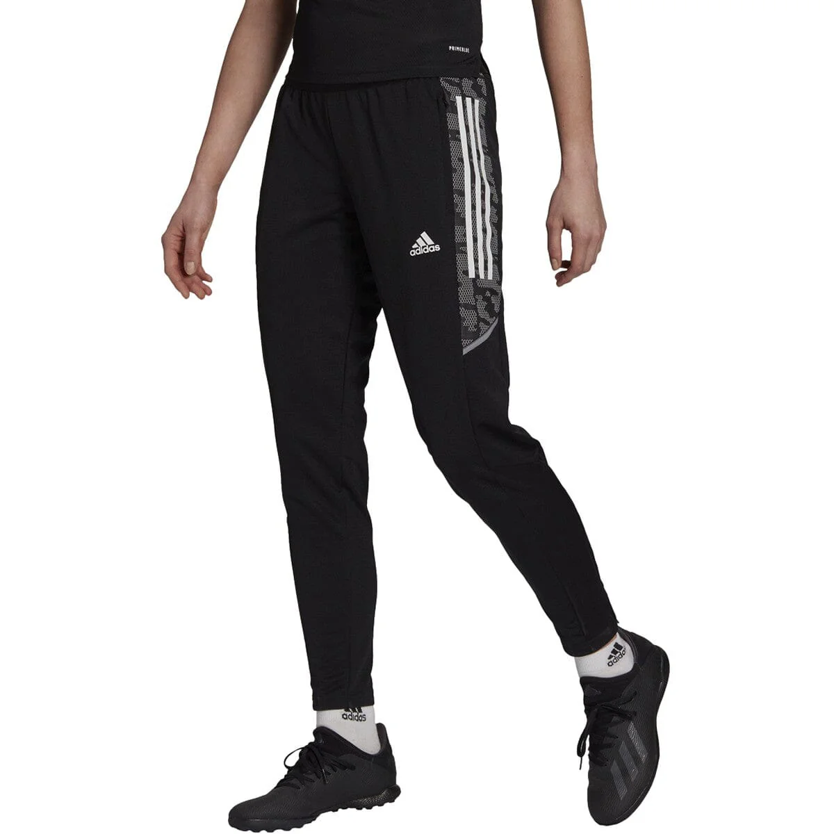 How do the adidas soccer joggers Condivo 21 fit?