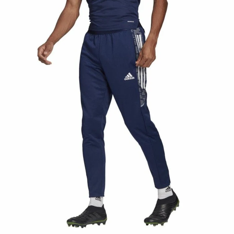 Do these adidas soccer joggers have comfort features for training?