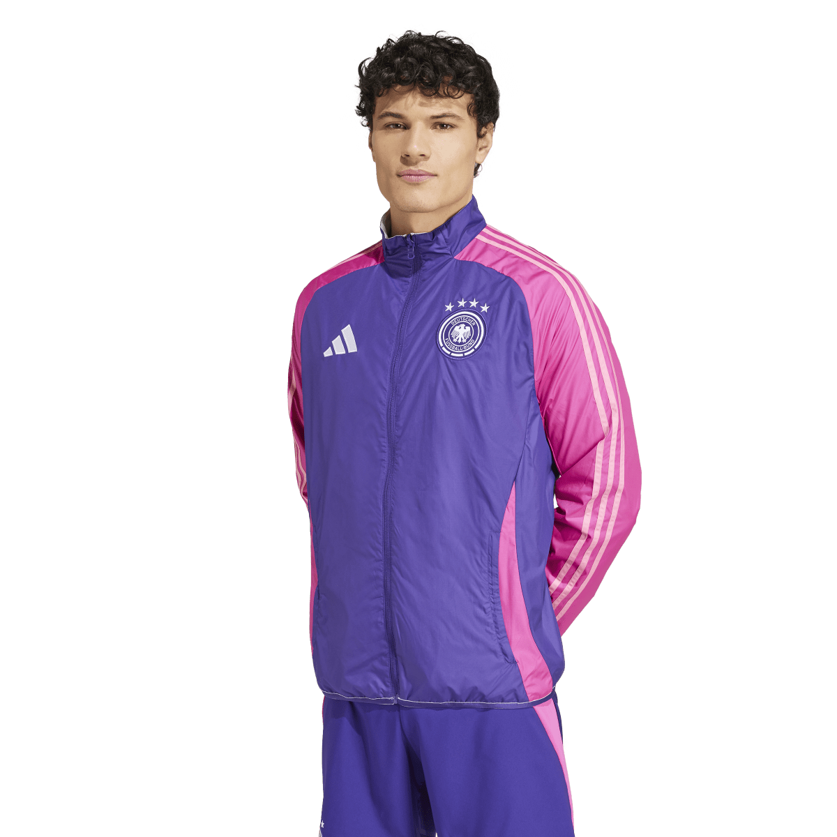 Is the adidas Men's Germany Reversible Anthem Jacket fully zippered?