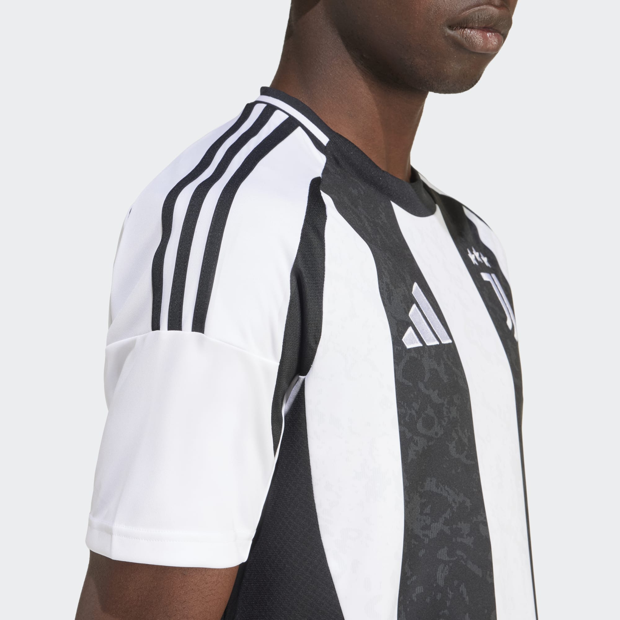 adidas Men's Juventus 24/25 Home Jersey | IS8002 Jersey adidas 