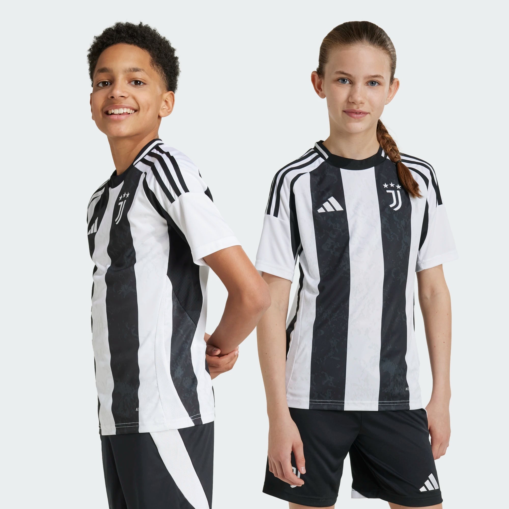 adidas Youth Juventus 24/25 Home Jersey | IT3552 Jersey adidas 