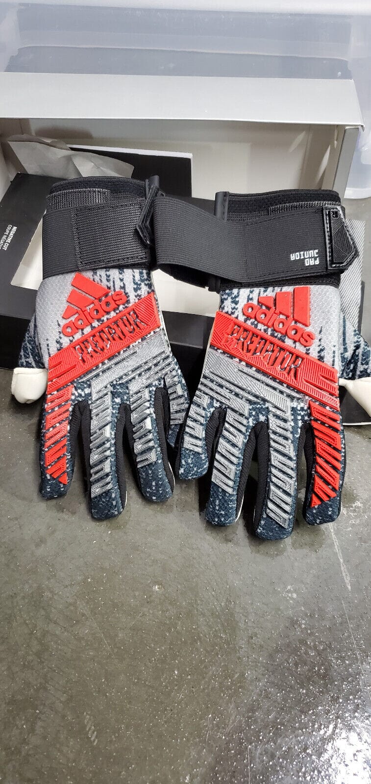 adidas Youth Predator Pro Goalkeeper Gloves | DY2580 | Size: 5Y Goal Kick Soccer 