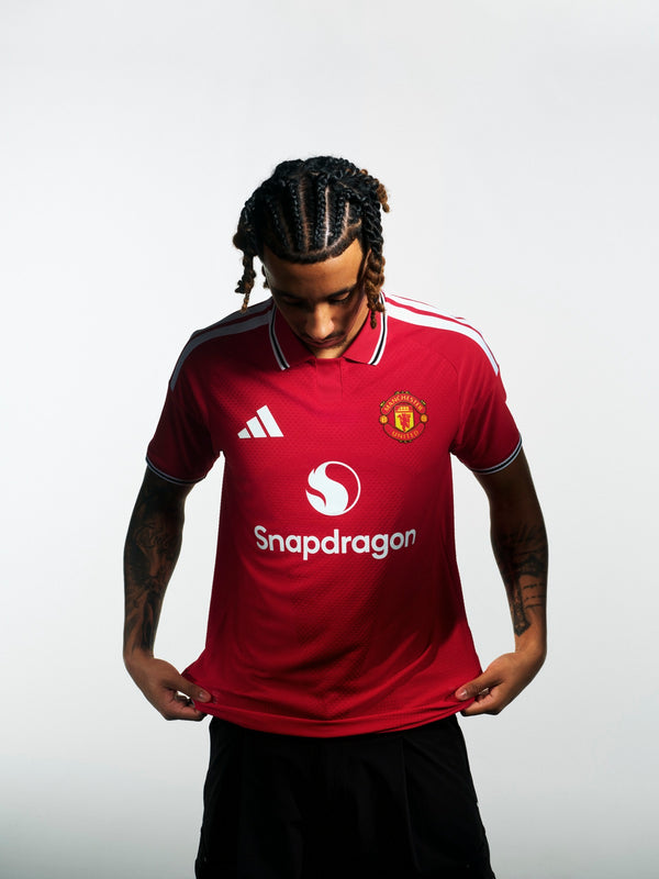 Manchester United 26/27 home jersey
