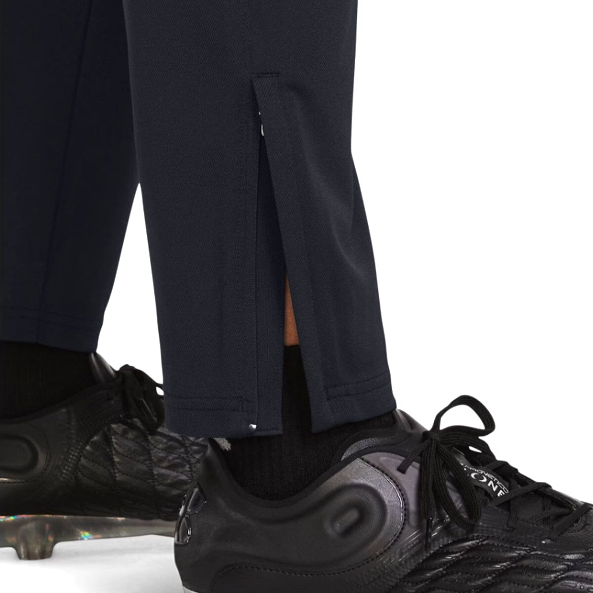 Under Armour Men's Challenger Pants | 1382602 - 001 - Goal Kick Soccer