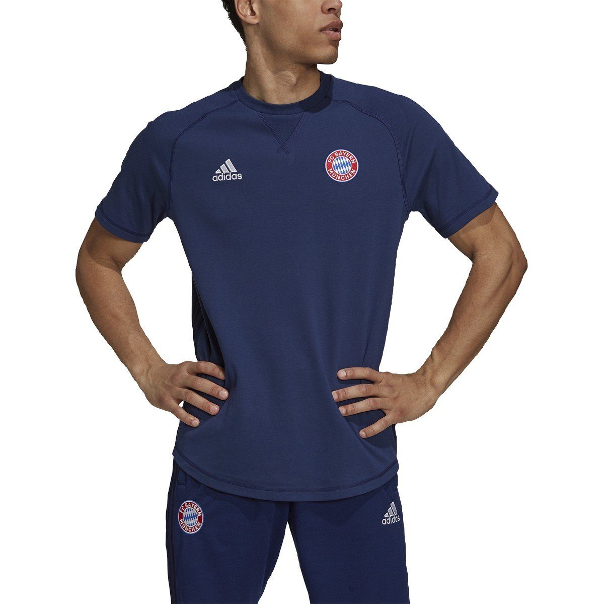 adidas Men's FC Bayern Travel Tee | GR0698 Adidas SM DARK BLUE 