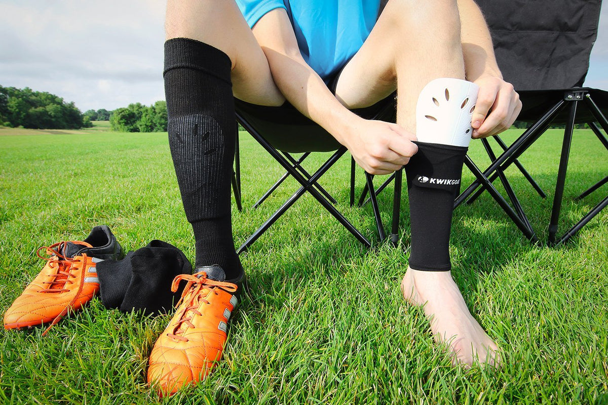 Kwikgoal Compression Sleeves | 19B6 Shinguards Kwikgoal Youth Black 